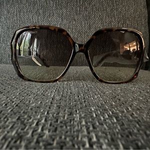 Ellen Tracy tortoise sunglasses